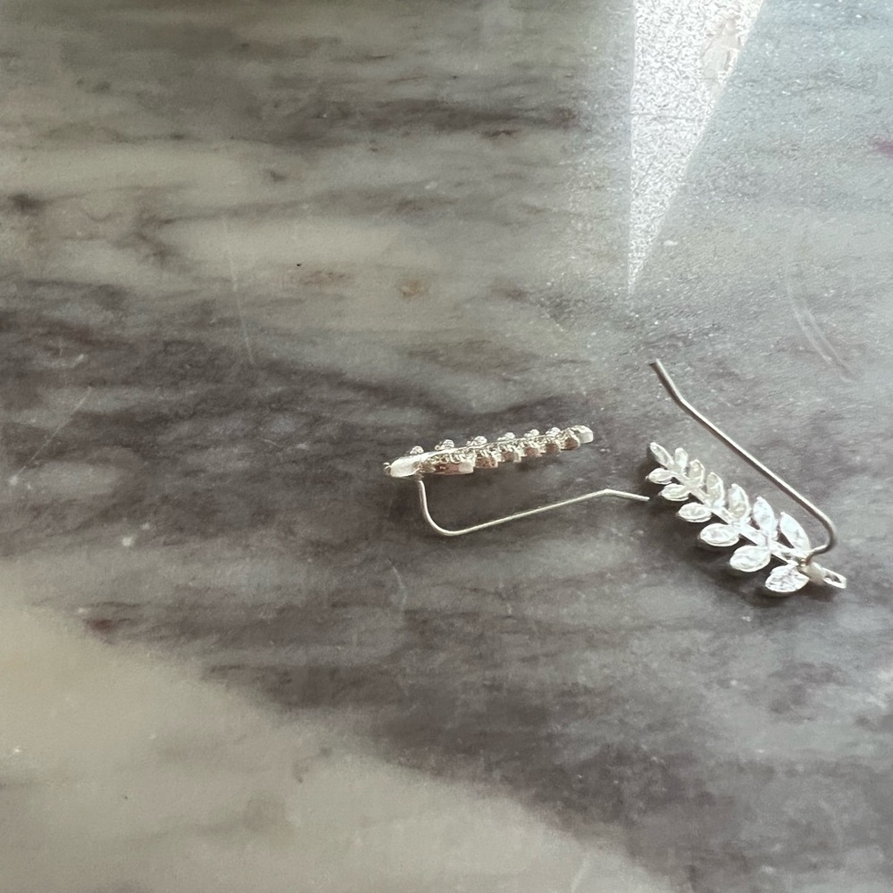 NEW Silver Earrings jewelry gift - Picture 2 of 3